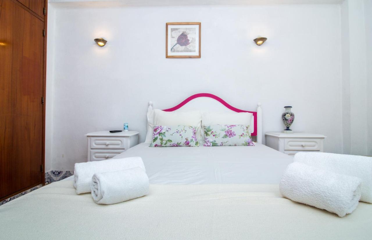 Ocean View Apartment - Pool And Sea View & Albufeira Center Bagian luar foto